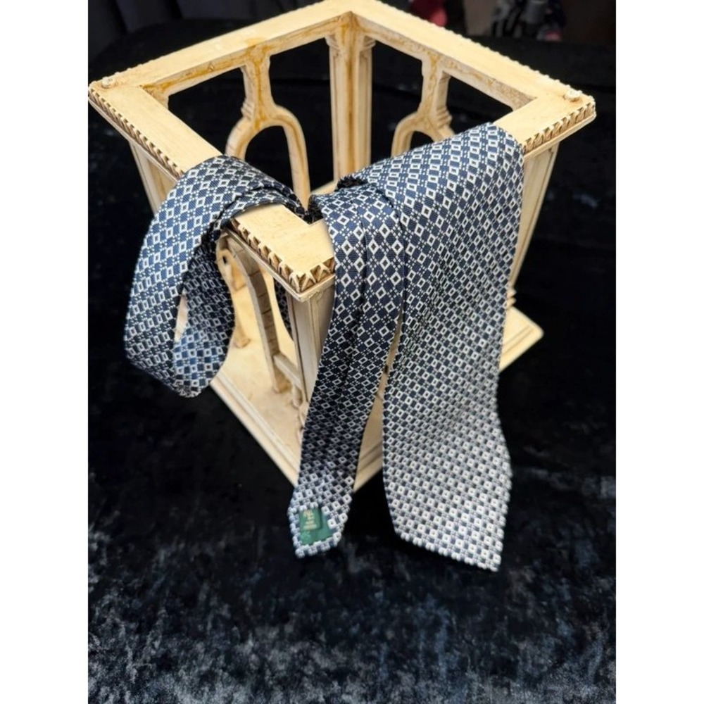Lauren Ralph Lauren Men's Silk Tie Navy Blue White Geometric Necktie - Picture 4 of 6